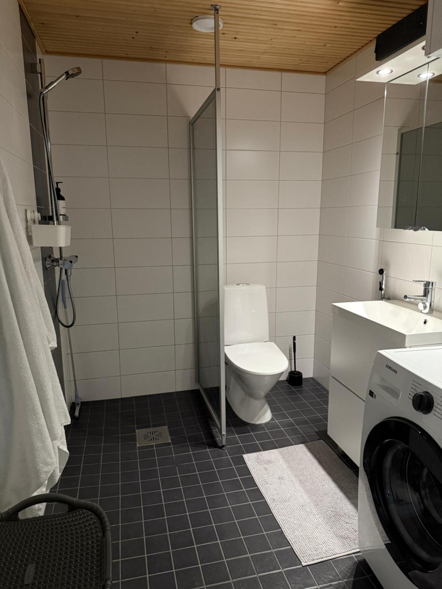 Cozy Top-Floor Studio In Turku - Near City Center Екстер'єр фото